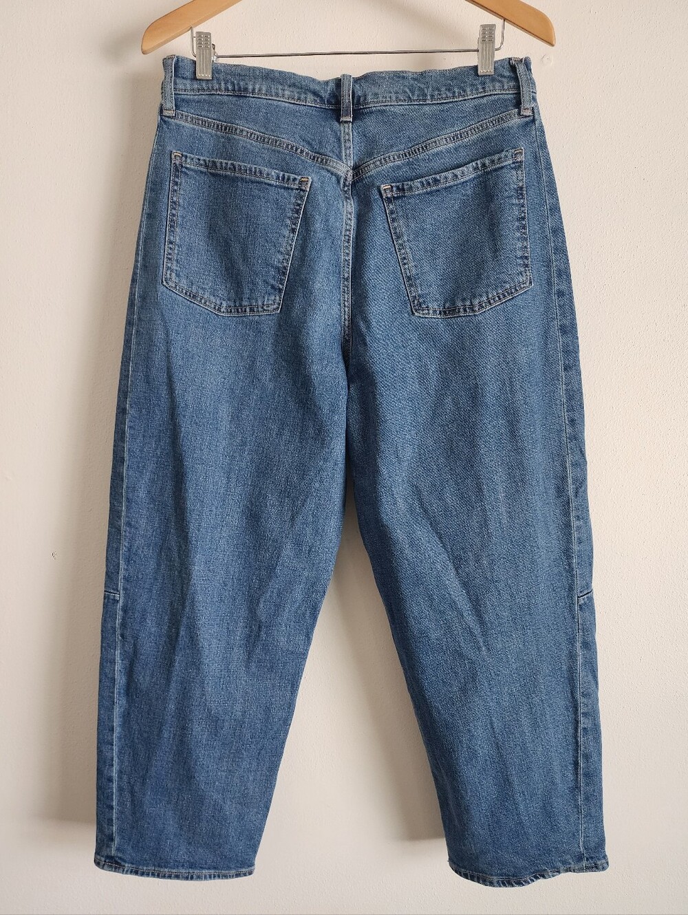 High-Rise Barrel Leg Jeans Medium Wash Cotton Blend Comfortable Fit Size 12 - Picture 7 of 11